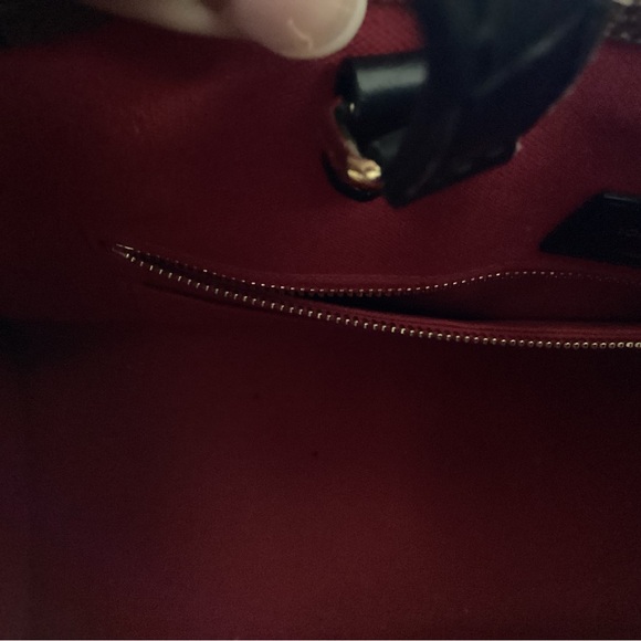 Authentic Louis Vuitton on the go mm - Picture 9 of 10